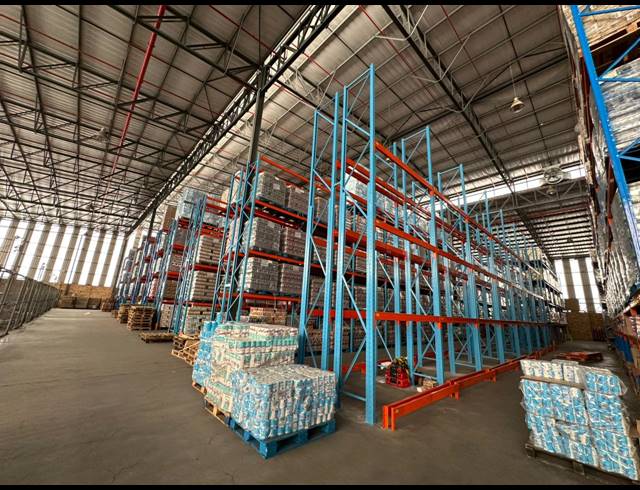 7,625M² WAREHOUSE TO LET IN NORTH RIDING